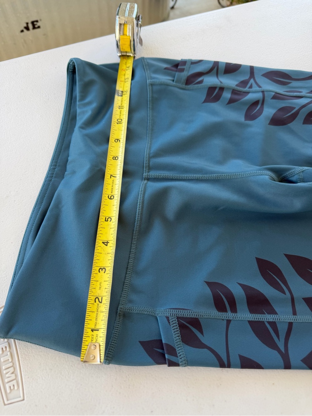 Constantly Varied Gear Teal Leggings with Navy Leaf Motif - Picture 6 of 8